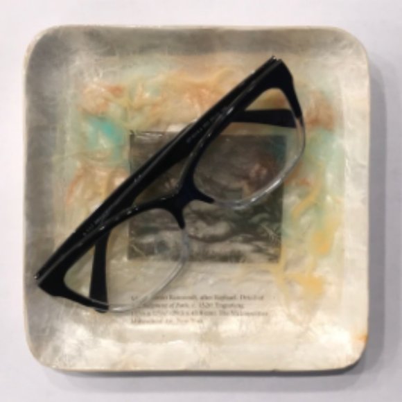 Oceanic Opulence: Marcantonio Raimondi Capiz Shell Vanity Tray - Resin A… - Picture 2 of 7